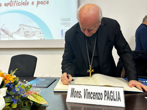 Foto_konferenca e paqes2.png